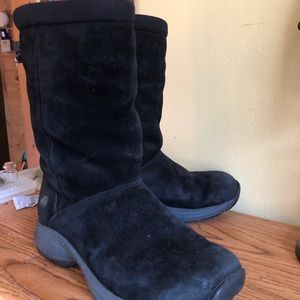 Merrell Primo Chill Massif boots. water-resistant